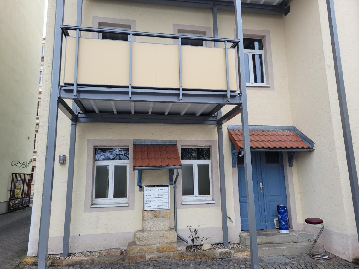 Ferienwohnung Oder Studio Dresden-Neustadt Inkl Parkplatz Mit Balkon Oder Terrasse エクステリア 写真