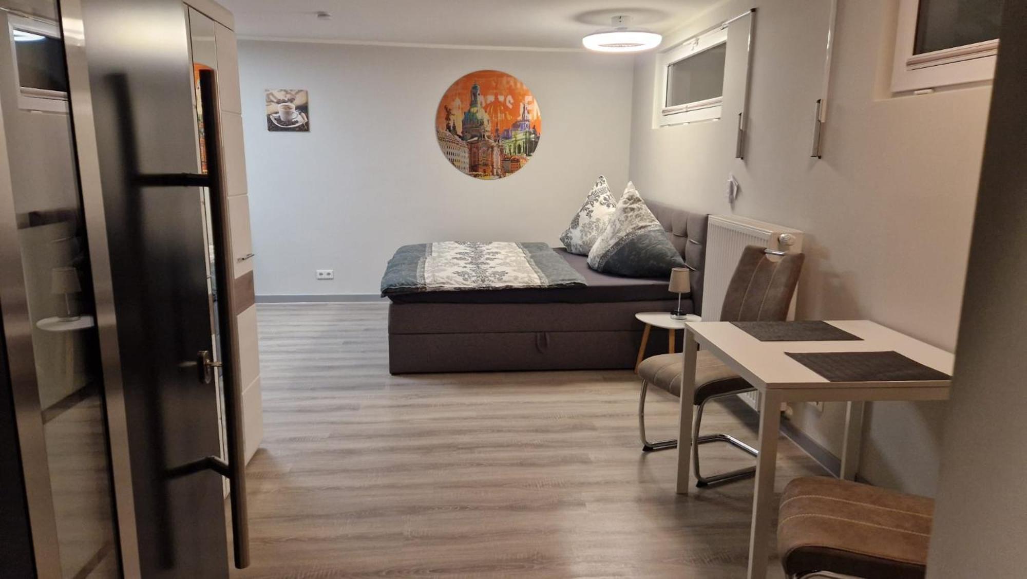 Ferienwohnung Oder Studio Dresden-Neustadt Inkl Parkplatz Mit Balkon Oder Terrasse 部屋 写真