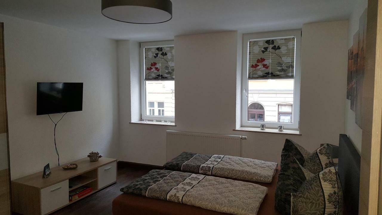 Ferienwohnung Oder Studio Dresden-Neustadt Inkl Parkplatz Mit Balkon Oder Terrasse エクステリア 写真