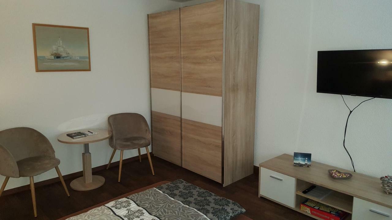 Ferienwohnung Oder Studio Dresden-Neustadt Inkl Parkplatz Mit Balkon Oder Terrasse エクステリア 写真